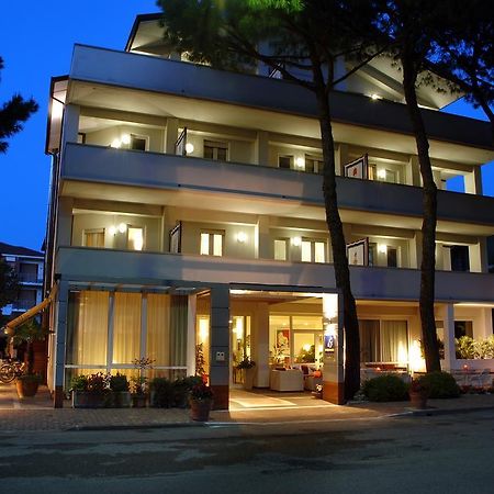 Hotel Eros Residence Cervia Exterior foto